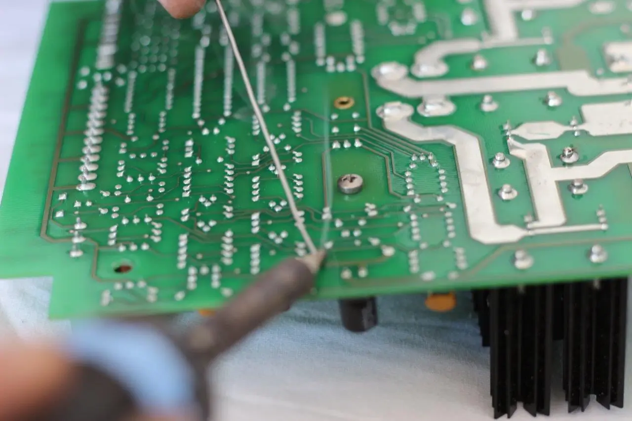 Elektronik kart lehimleme ve onarımı